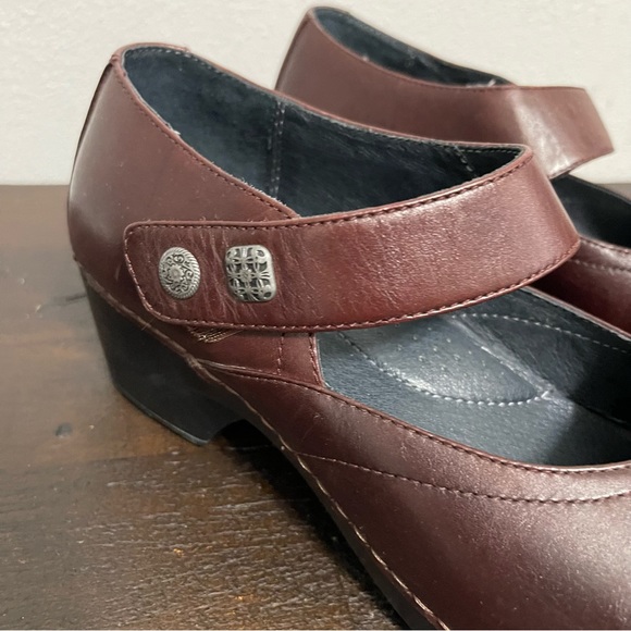 Dansko Tandy Low Heel Clogs Leather Maroon Mary Jane Comfort Womens Euro 39 - Picture 7 of 9